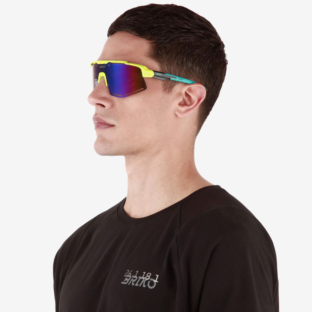 Lunettes de soleil de sport unisexes vertes et jaunes avec fonctions réglables main