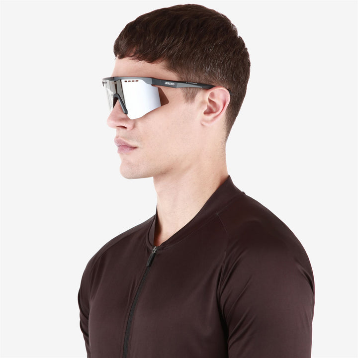 Lunettes de soleil noires unisexes avec protection UV et verres faciles à changer 7