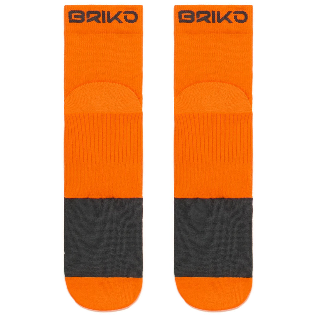 Chaussettes de cyclisme unisexes orange, respirantes et compressives. main