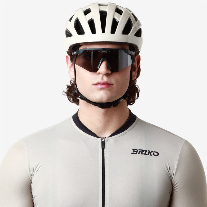 Unisex Beige and Pink Cycling Helmet with Ventilation and Padding 5