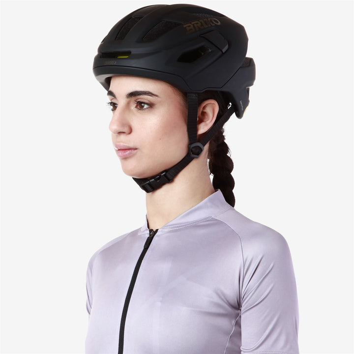 Unisex Black Cycling Helmet with Ventilation 6