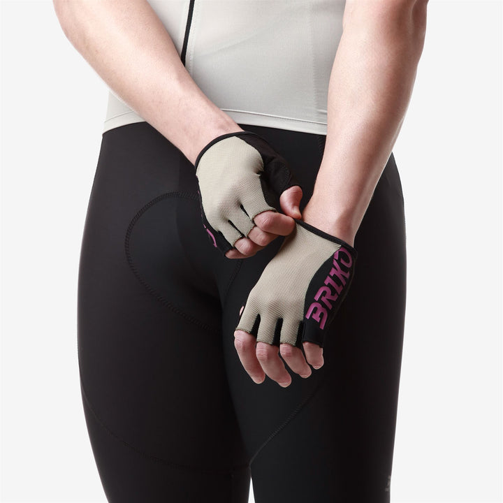 Unisex Grey and Black Cycling Gloves with Non-Slip Palm 4