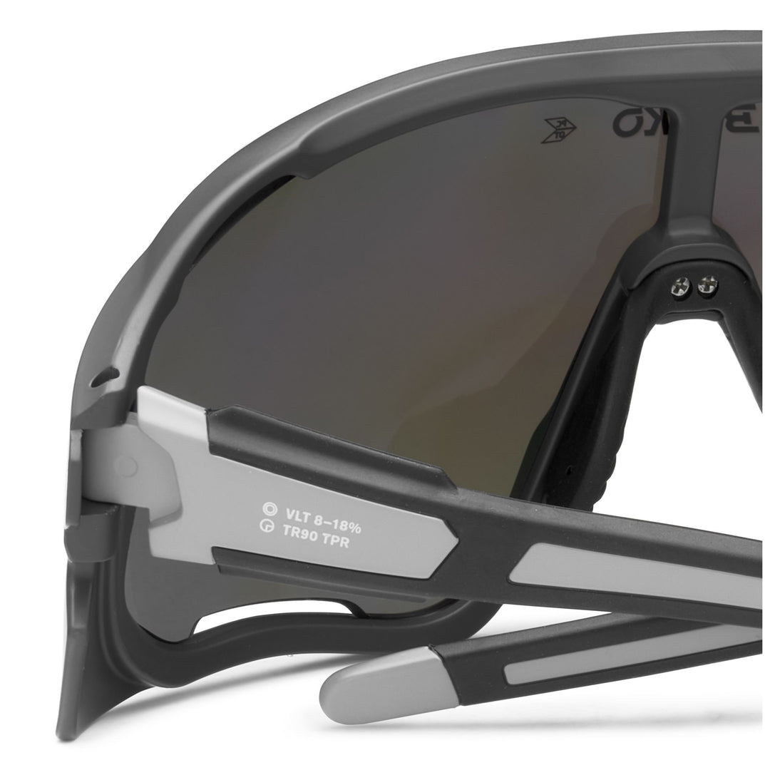 Lunettes de soleil sport grises unisexes avec protection antibuée et UV main